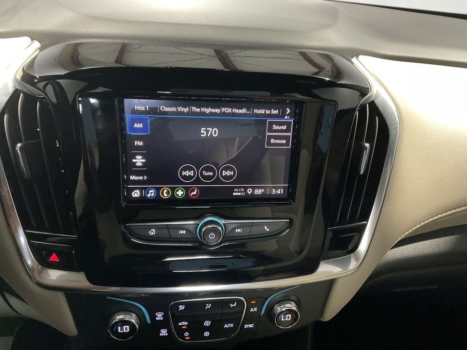 2023 Chevrolet Traverse LS FWD