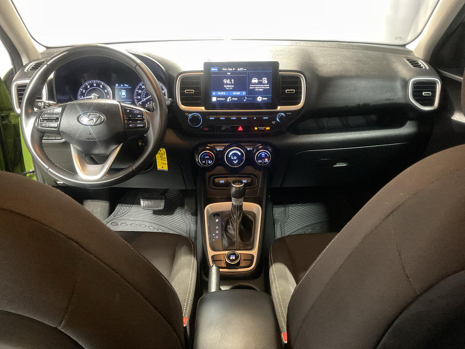 2022 Hyundai Venue SEL