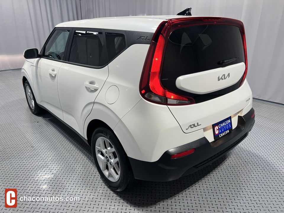 2022 Kia Soul LX CVT