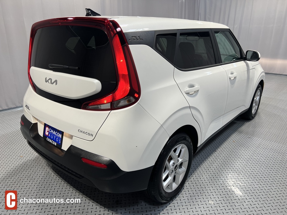 2022 Kia Soul LX CVT