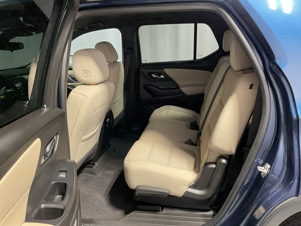 2022 Chevrolet Traverse LS FWD