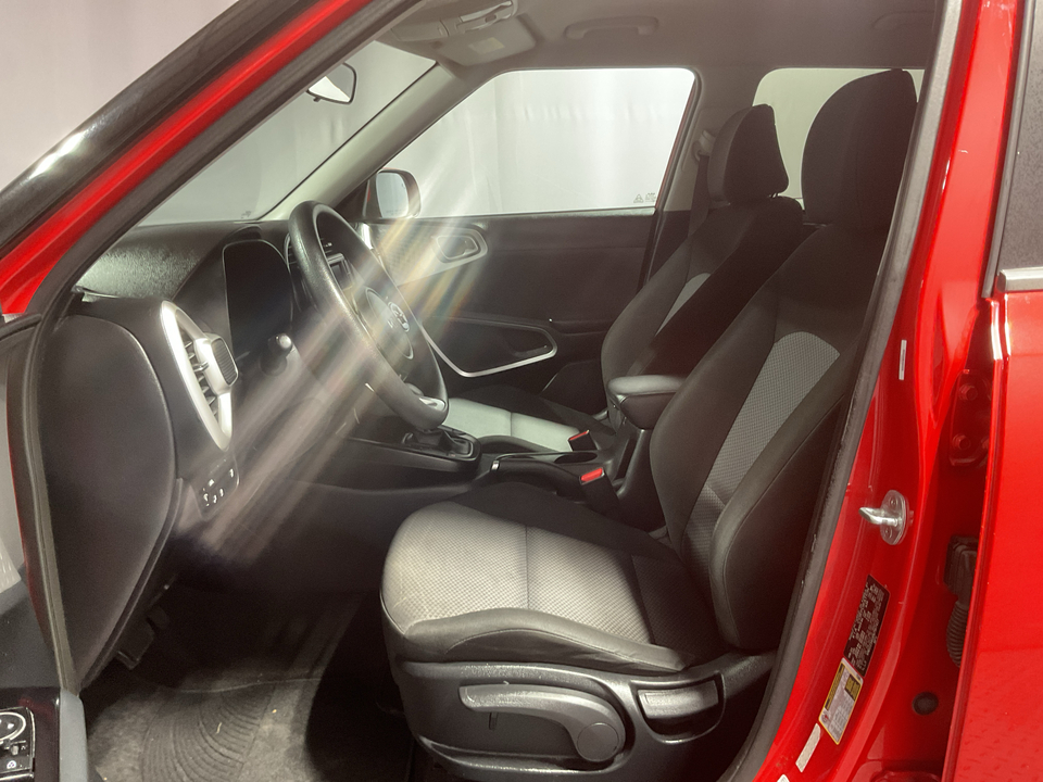 2022 Kia Soul LX CVT