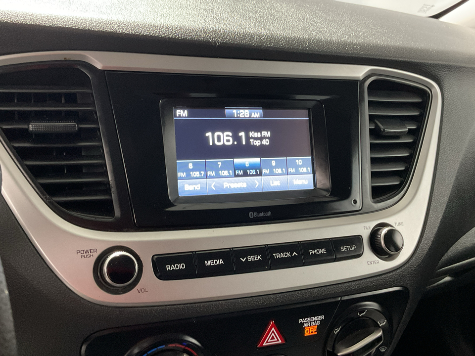 2022 Hyundai Accent SEL 4-Door 6A