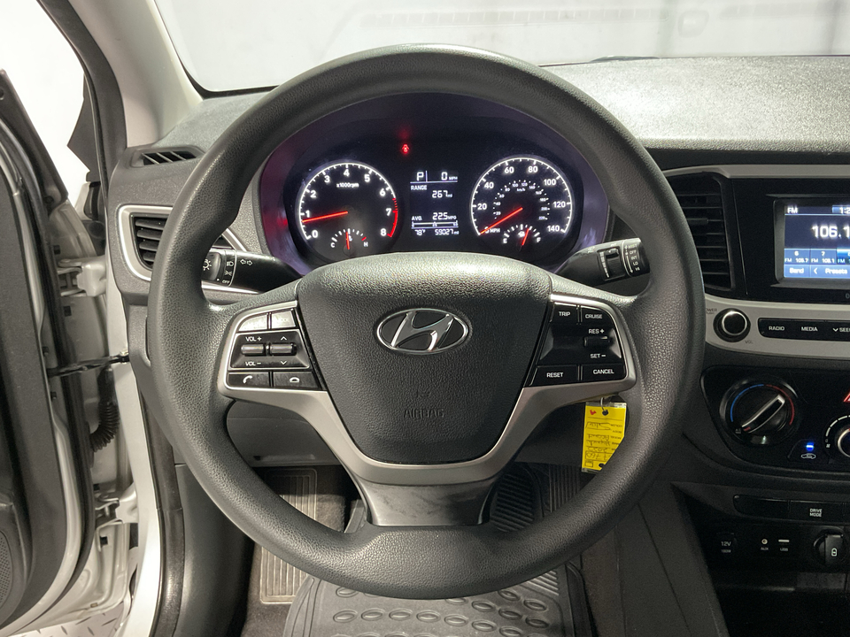 2022 Hyundai Accent SEL 4-Door 6A