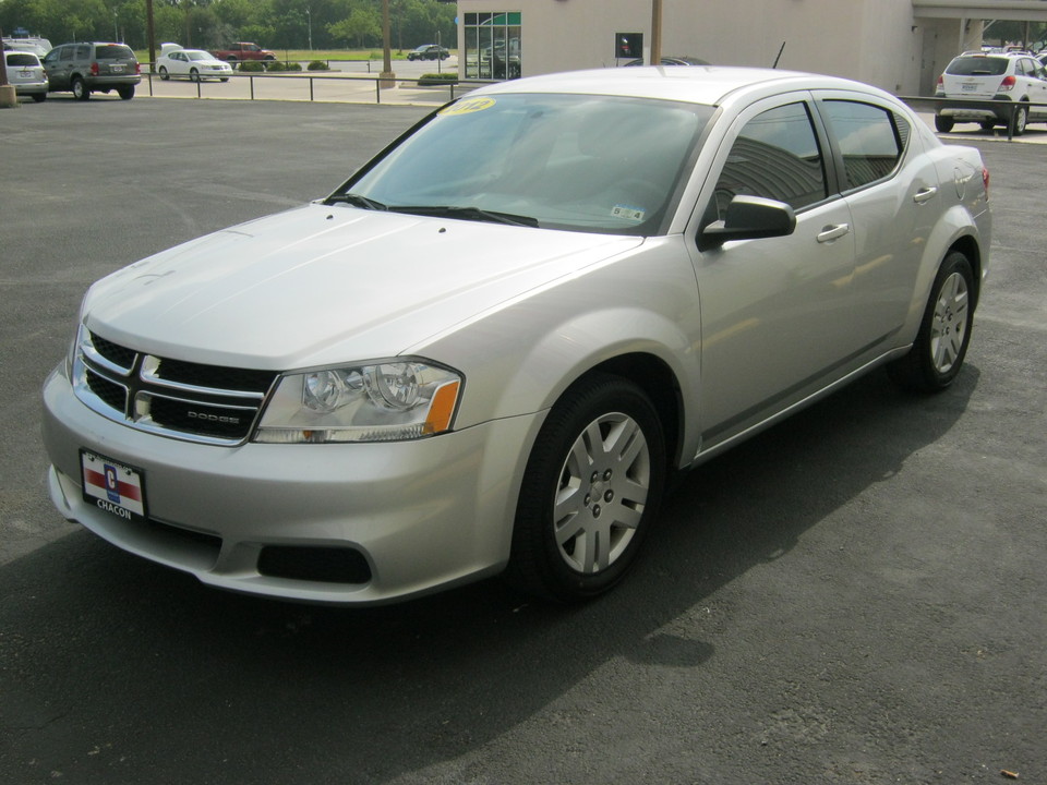 2012 Dodge Avenger Base