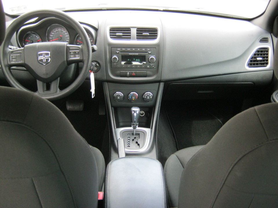 2012 Dodge Avenger Base