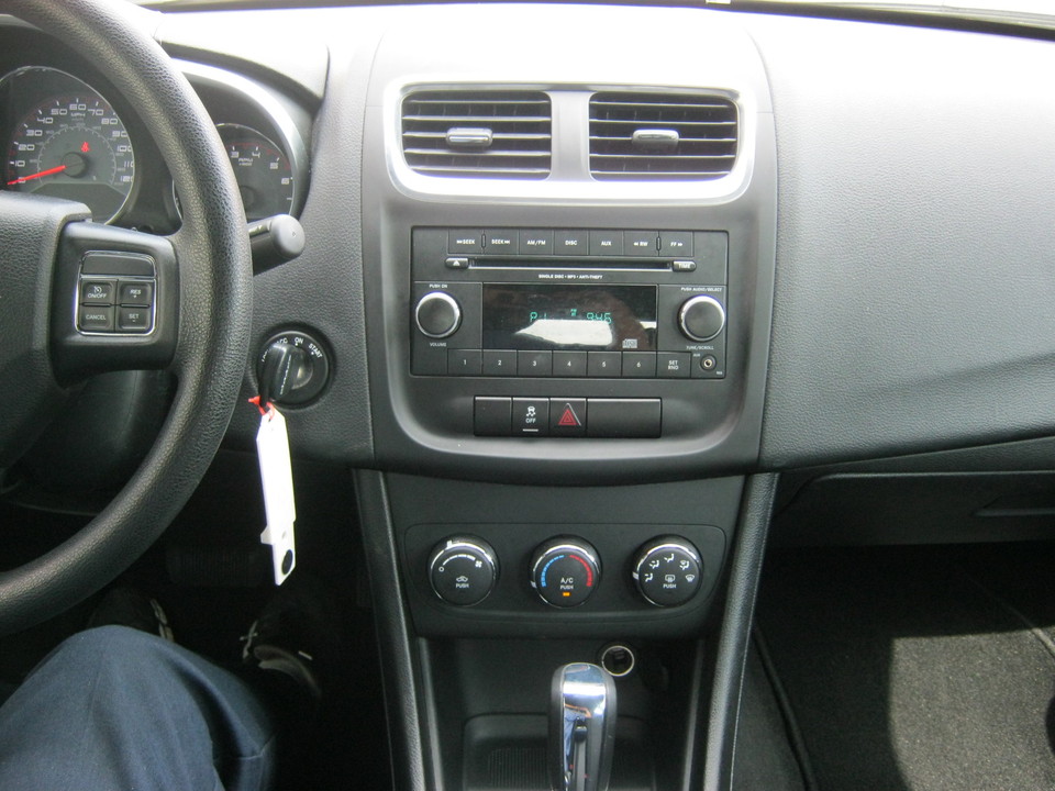 2012 Dodge Avenger Base