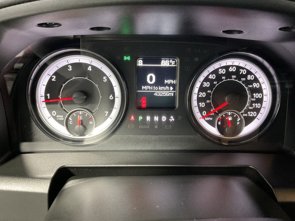 2022 Ram 1500 Classic Tradesman Crew Cab SWB 2WD