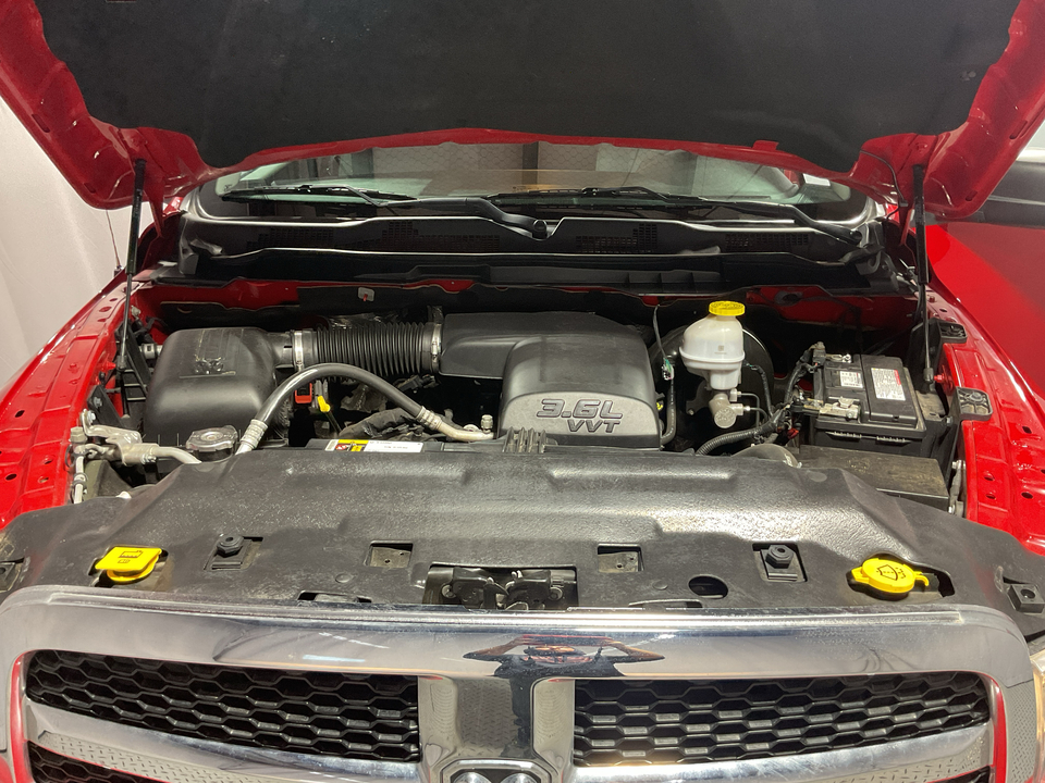 2022 Ram 1500 Classic Tradesman Crew Cab SWB 2WD