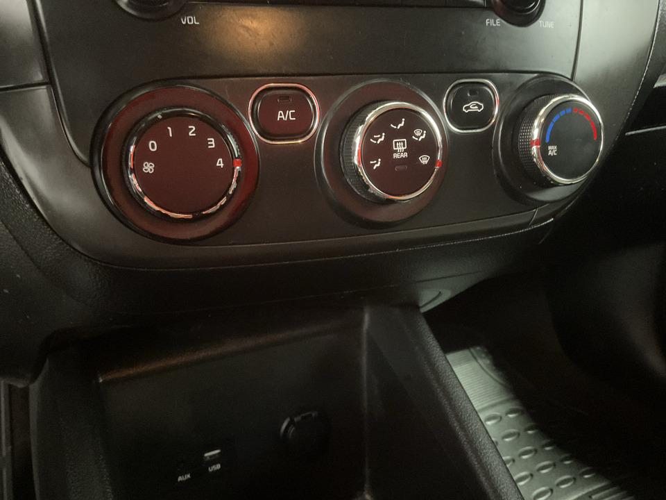 2018 Kia Forte LX 6A