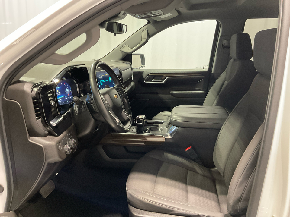 2024 Chevrolet Silverado 1500 LT Crew Cab 2WD