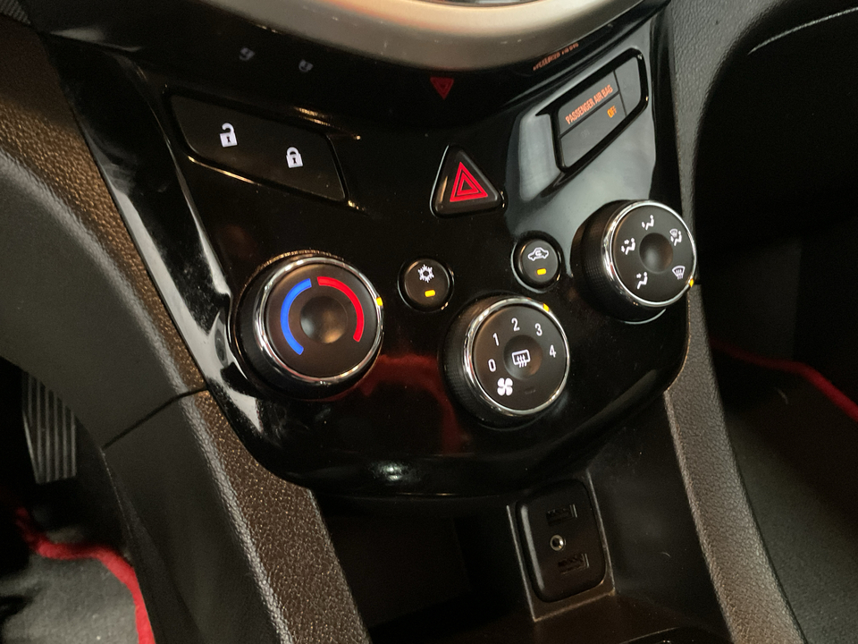 2017 Chevrolet Sonic LT Auto 5-Door