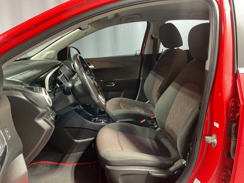 2017 Chevrolet Sonic LT Auto 5-Door