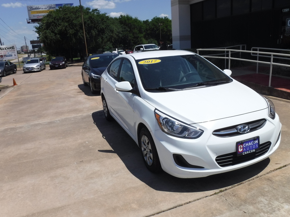 2017 Hyundai Accent SE 4-Door 6A