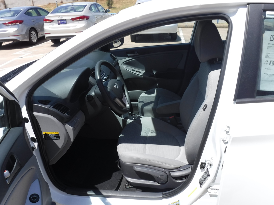 2017 Hyundai Accent SE 4-Door 6A