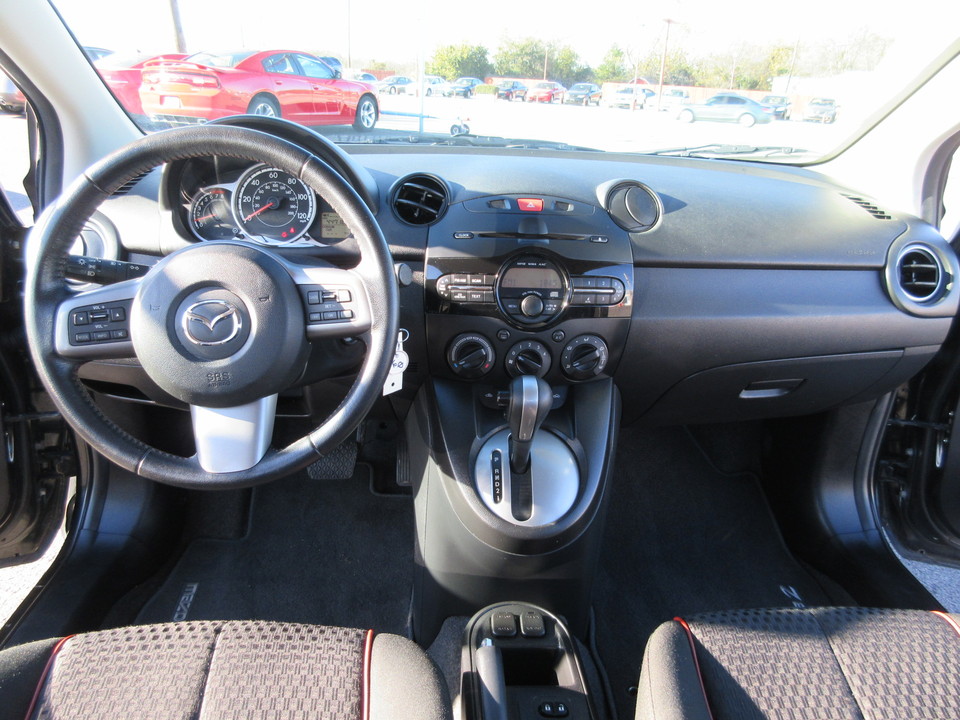 2014 Mazda MAZDA2 Touring AT