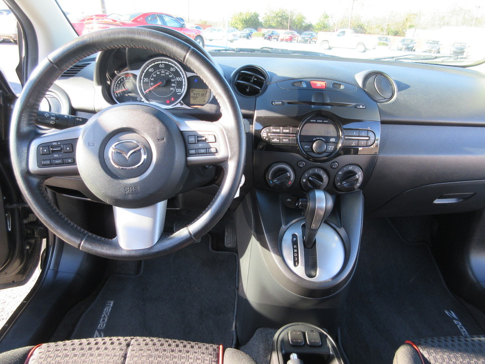 2014 Mazda MAZDA2 Touring AT