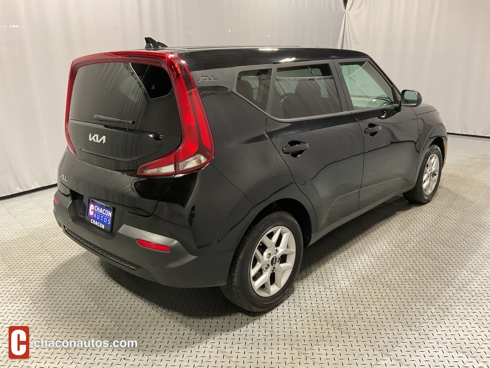 2022 Kia Soul LX CVT