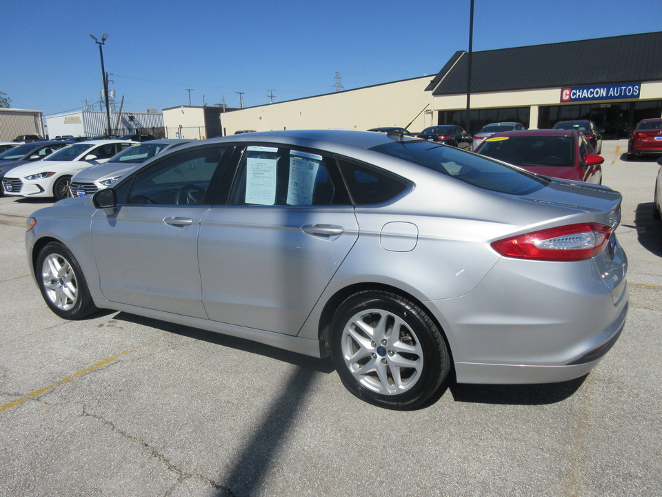 2016 Ford Fusion SE