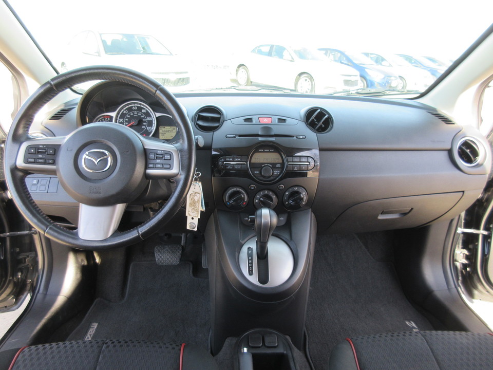 2014 Mazda MAZDA2 Touring AT