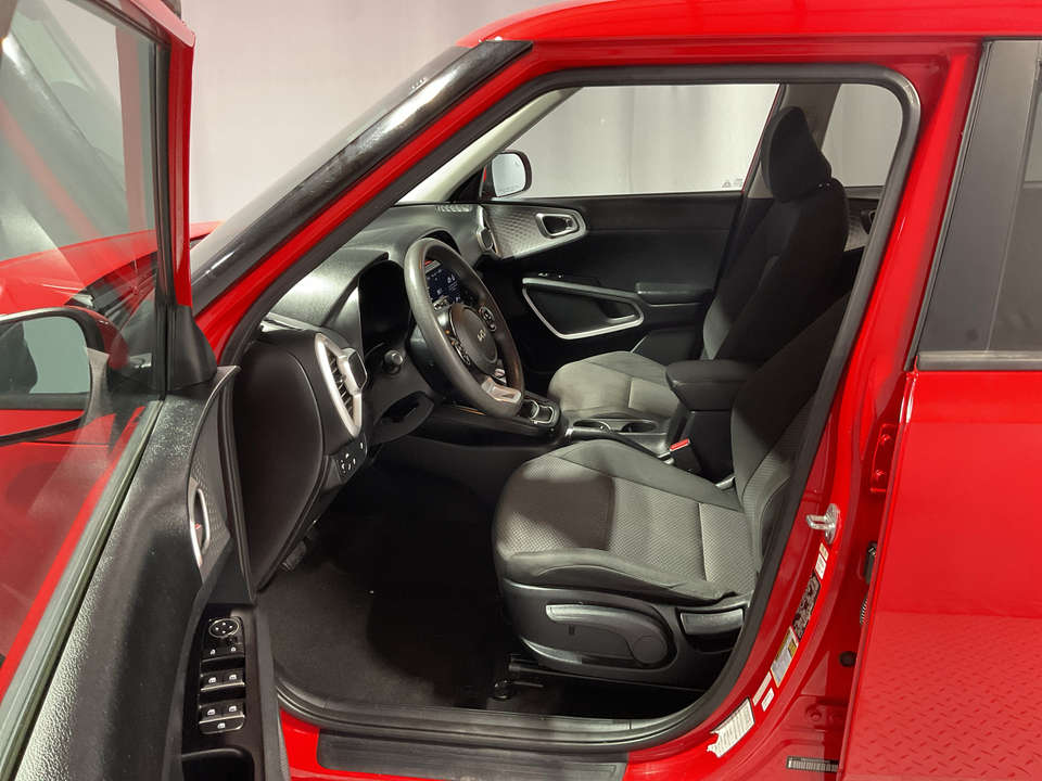 2022 Kia Soul LX CVT
