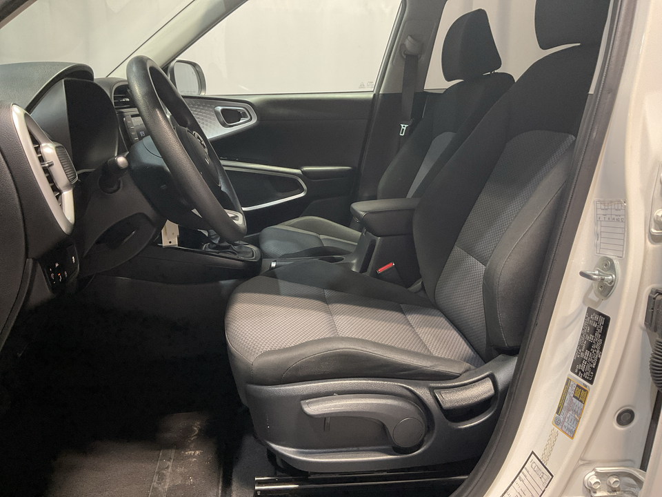 2022 Kia Soul LX CVT