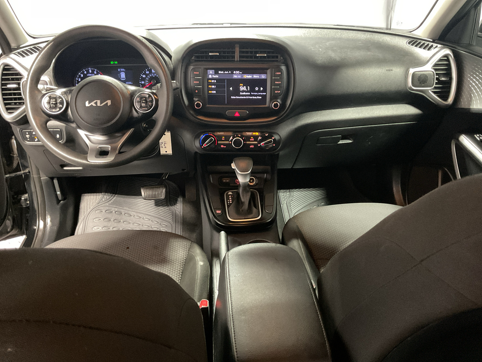 2022 Kia Soul LX CVT