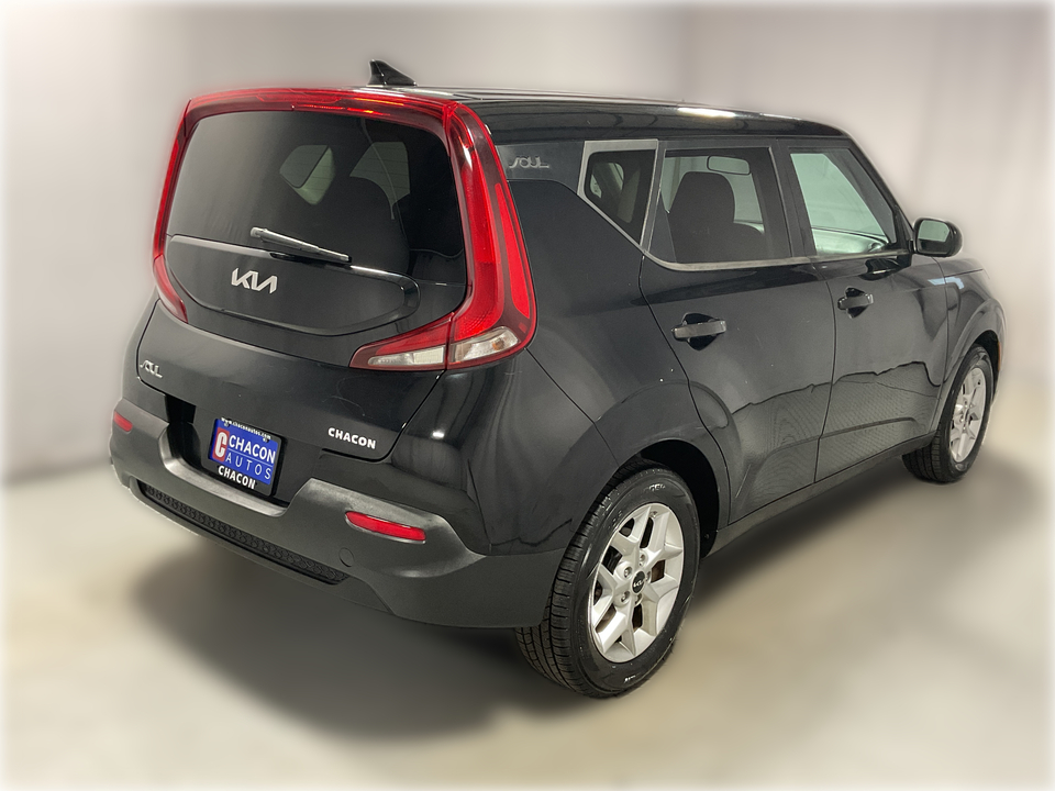 2022 Kia Soul LX CVT