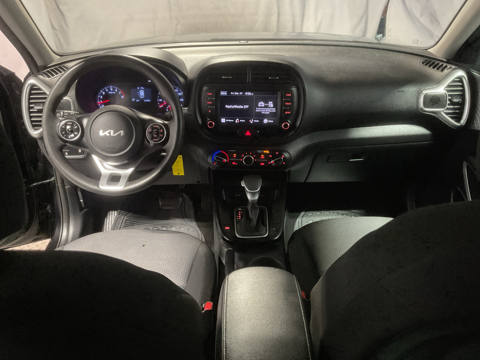 2022 Kia Soul LX CVT