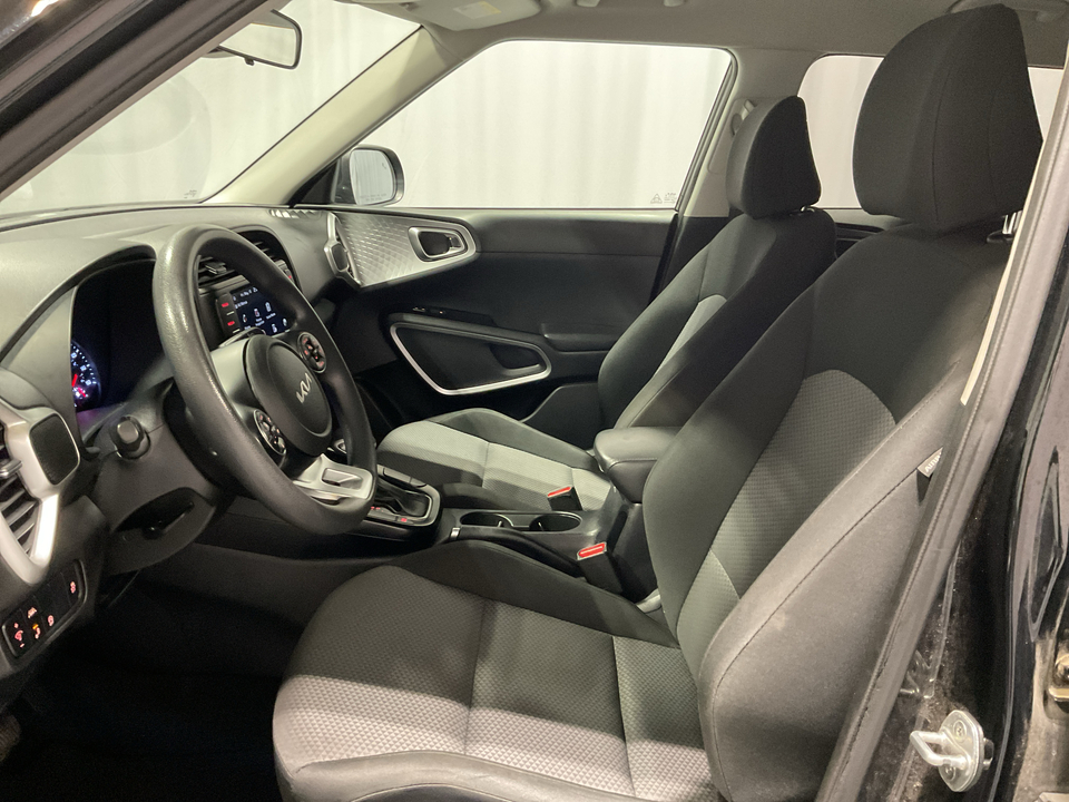 2022 Kia Soul LX CVT