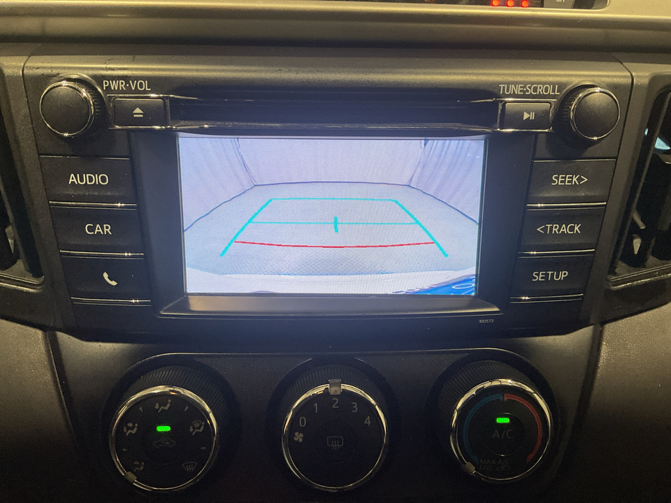2018 Toyota RAV4 LE FWD