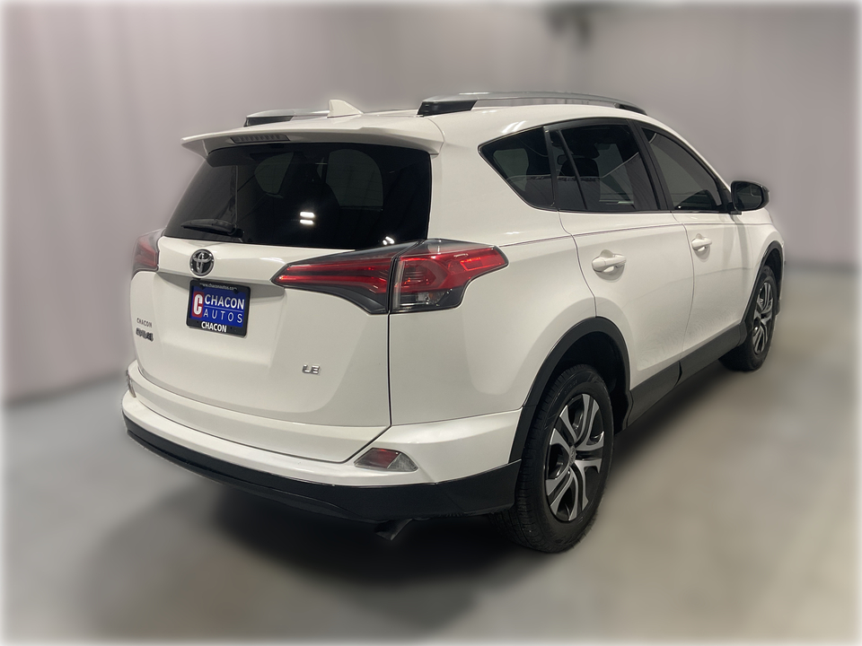2018 Toyota RAV4 LE FWD