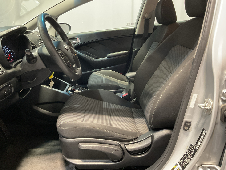 2018 Kia Forte LX 6A