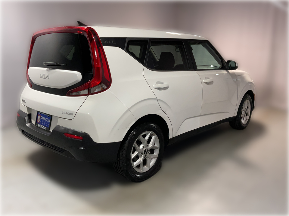 2022 Kia Soul LX CVT