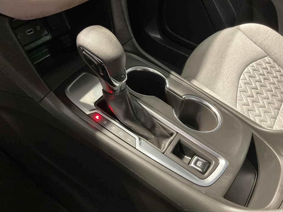2022 Chevrolet Equinox LS 2WD