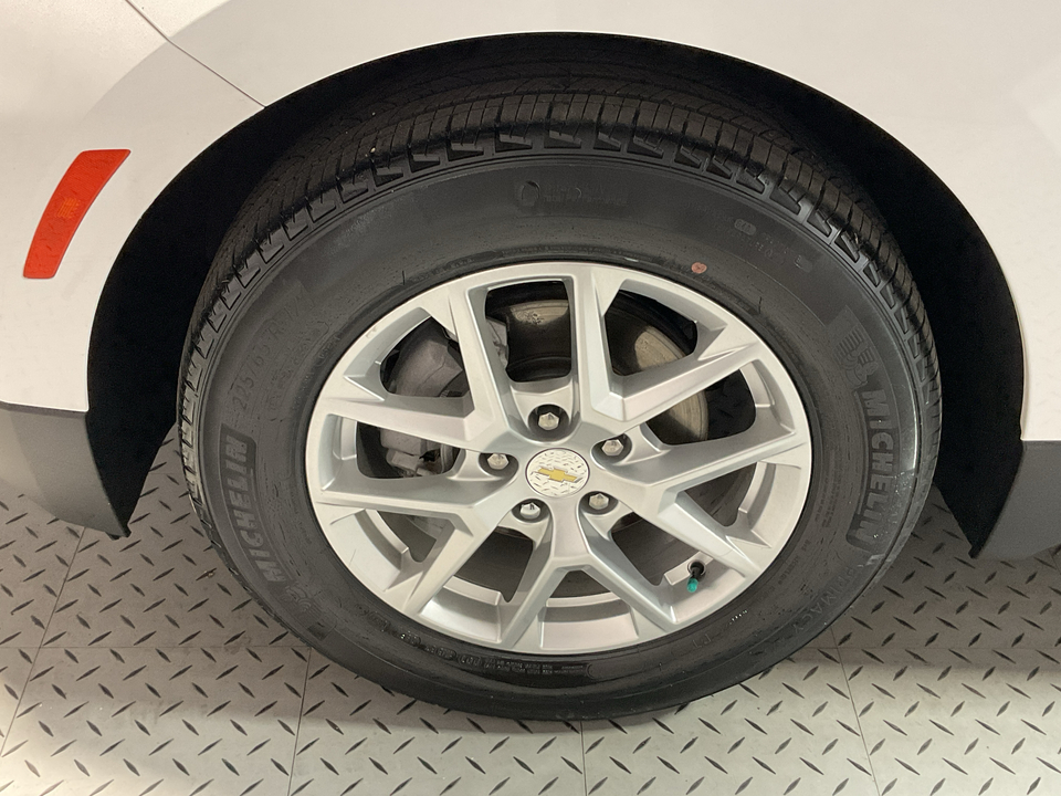 2022 Chevrolet Equinox LS 2WD