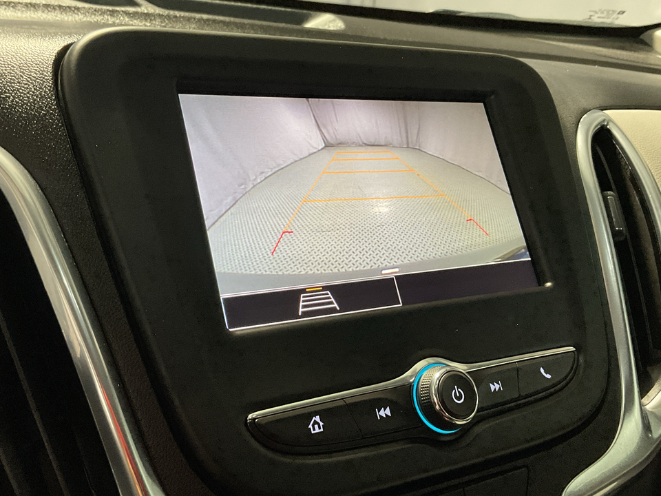 2022 Chevrolet Equinox LS 2WD