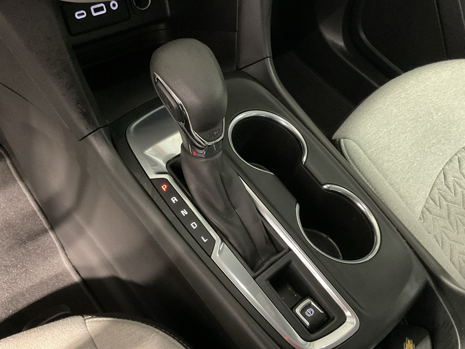 2022 Chevrolet Equinox LS 2WD