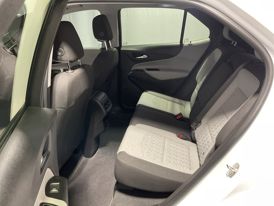2022 Chevrolet Equinox LS 2WD