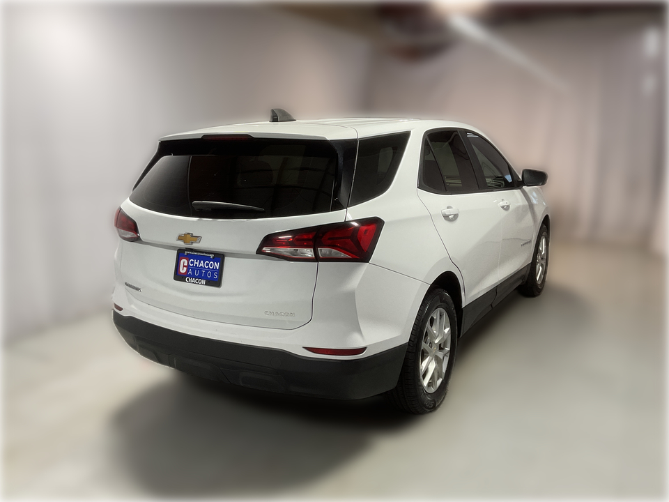 2022 Chevrolet Equinox LS 2WD