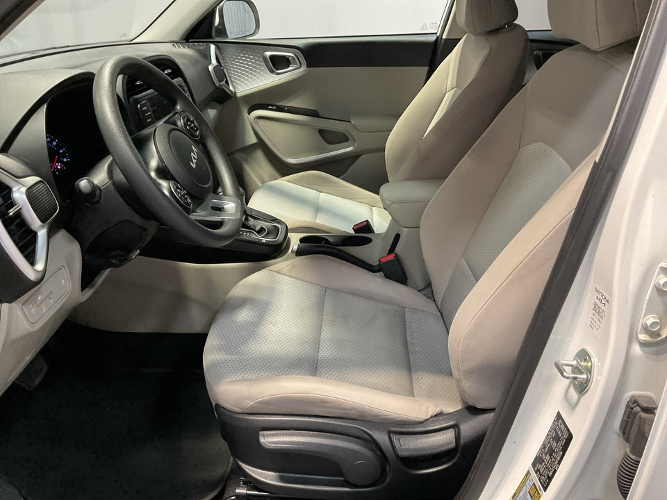 2022 Kia Soul LX CVT