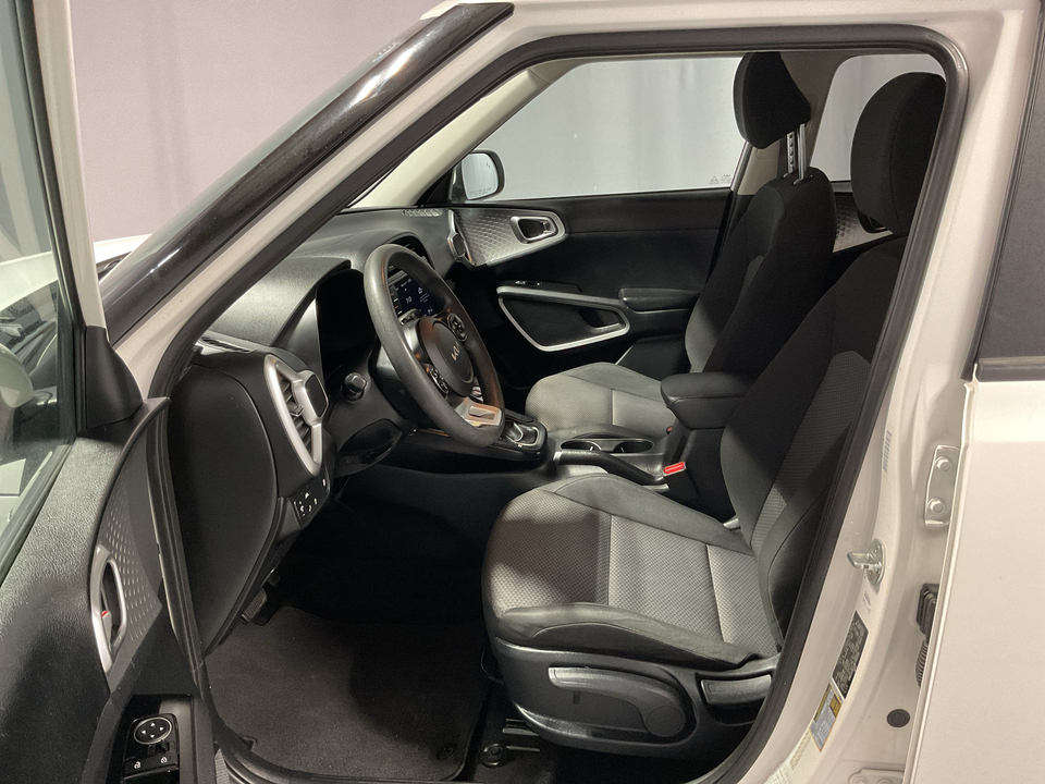 2022 Kia Soul LX CVT