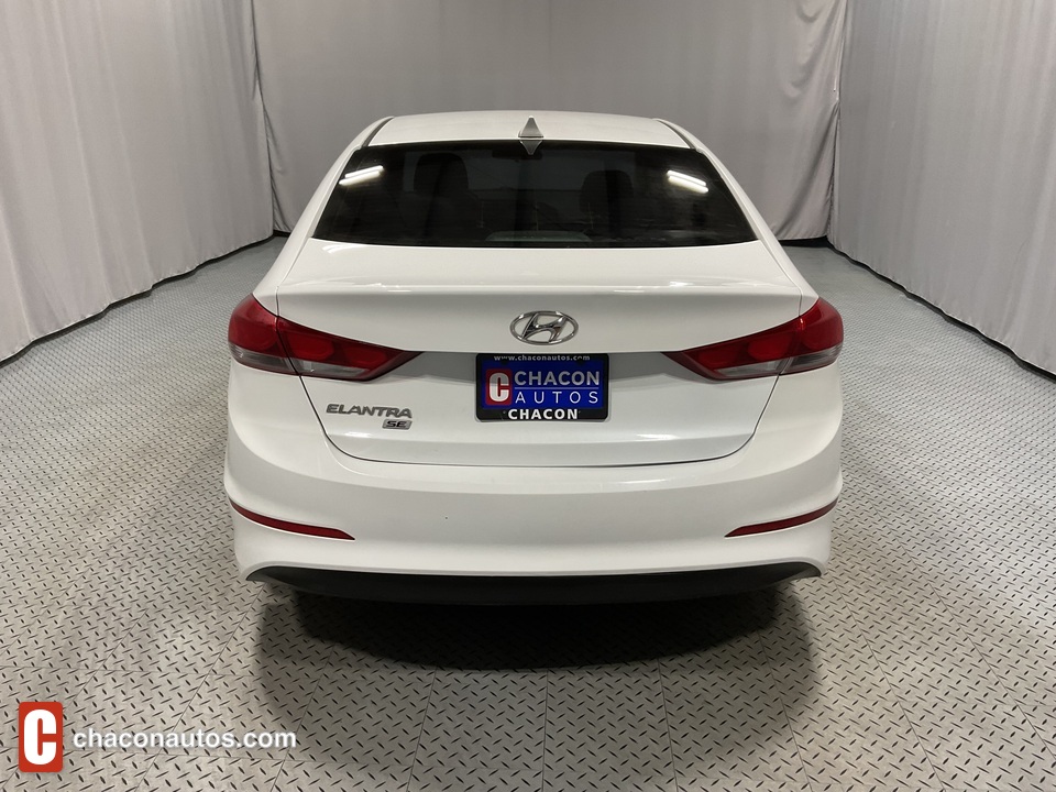 2017 Hyundai Elantra SE 6AT