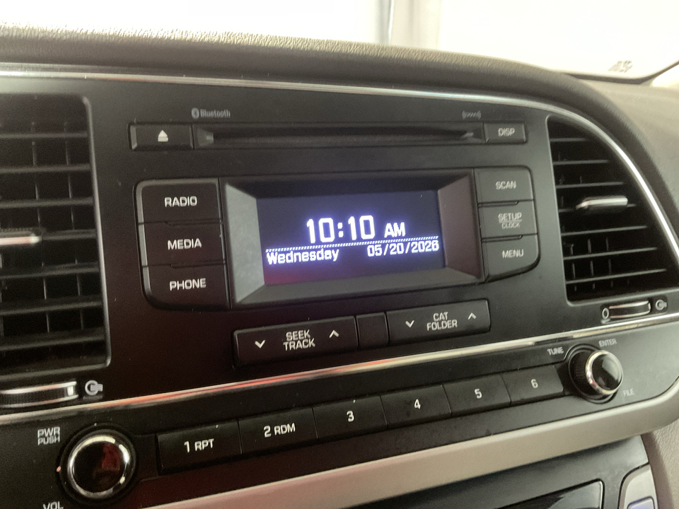 2017 Hyundai Elantra SE 6AT