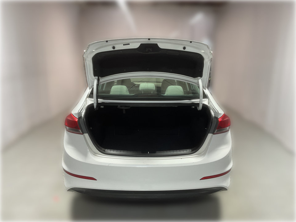 2017 Hyundai Elantra SE 6AT