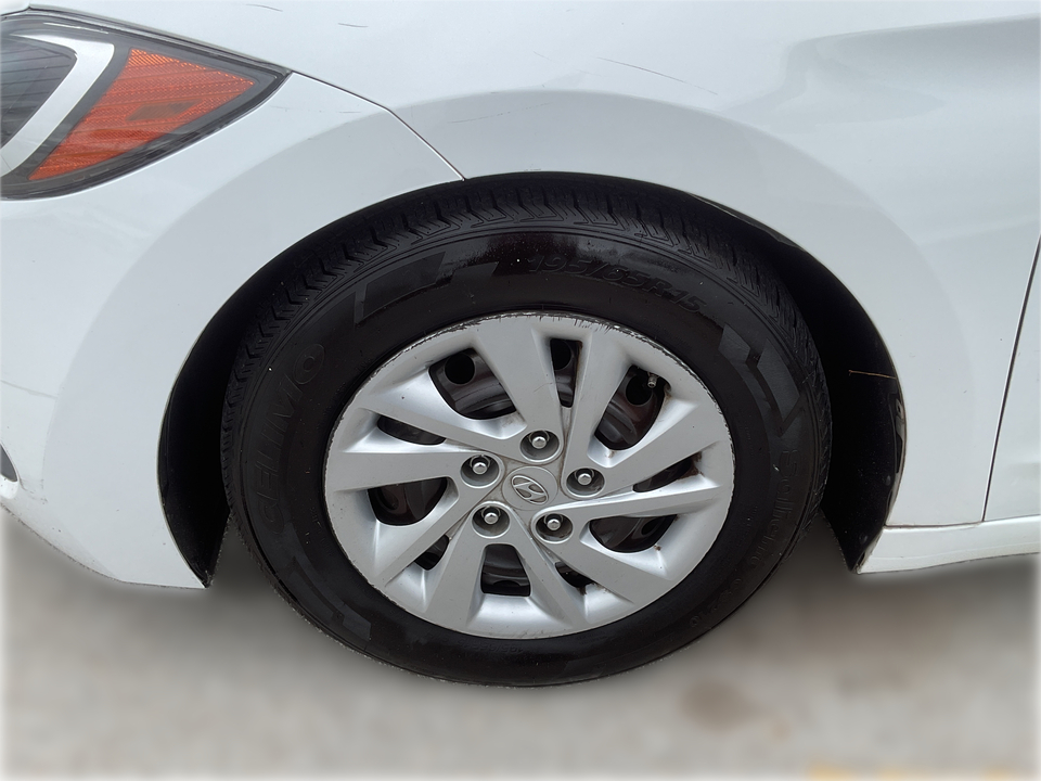 2017 Hyundai Elantra SE 6AT