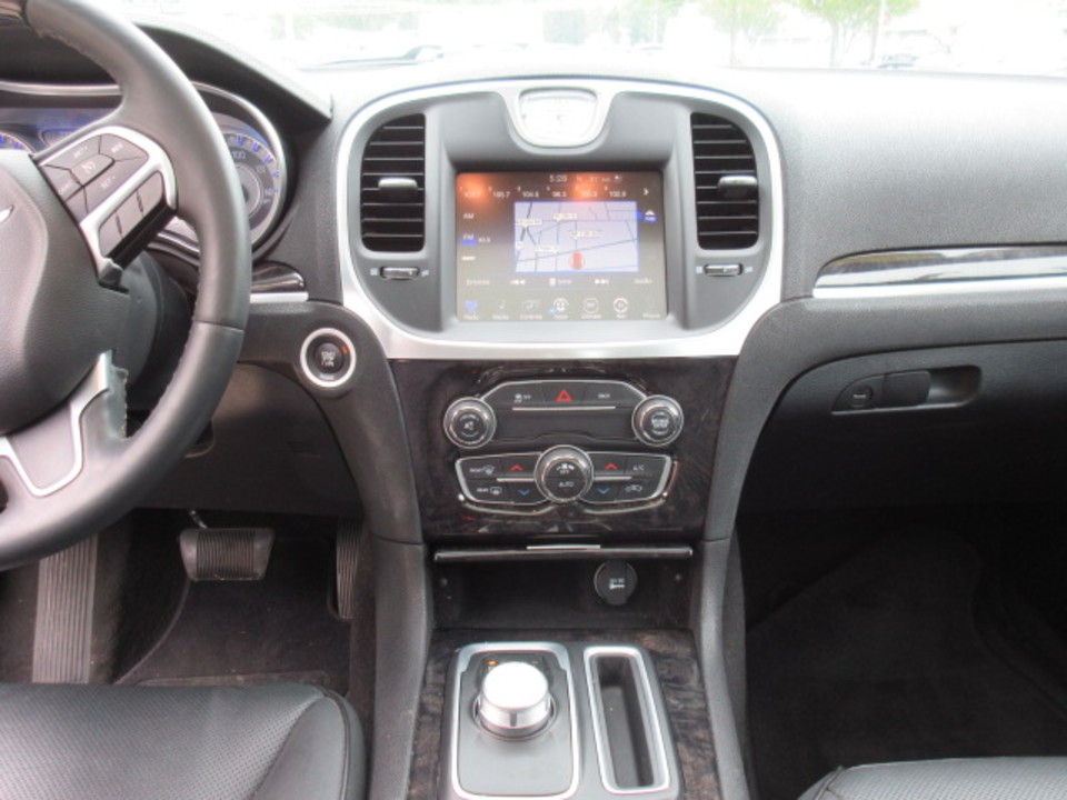 2016 Chrysler 300 C RWD