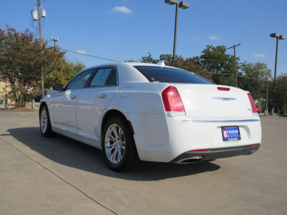 2016 Chrysler 300 C RWD