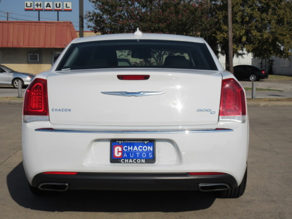 2016 Chrysler 300 C RWD