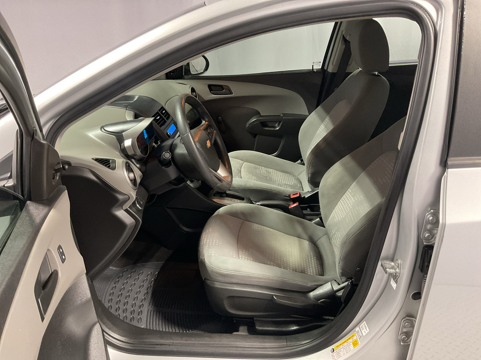 2016 Chevrolet Sonic LS Auto Sedan